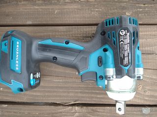 Atornilladora de impacto Makita