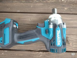 Atornilladora de impacto Makita