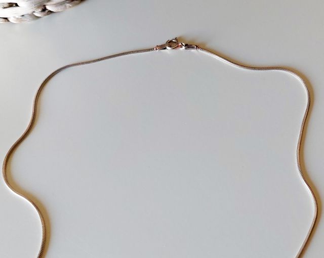 Cadena con colgante de plata