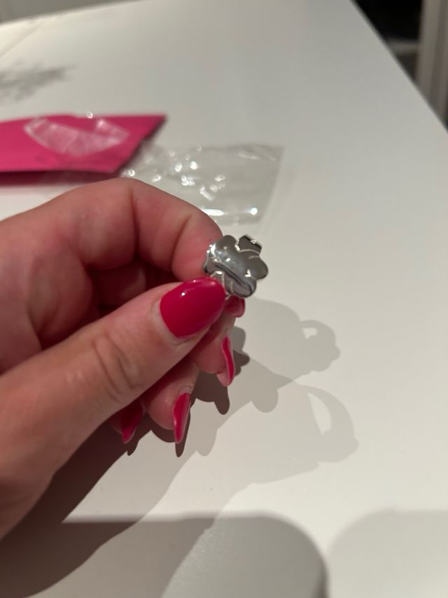 Anillo plateado de Tous