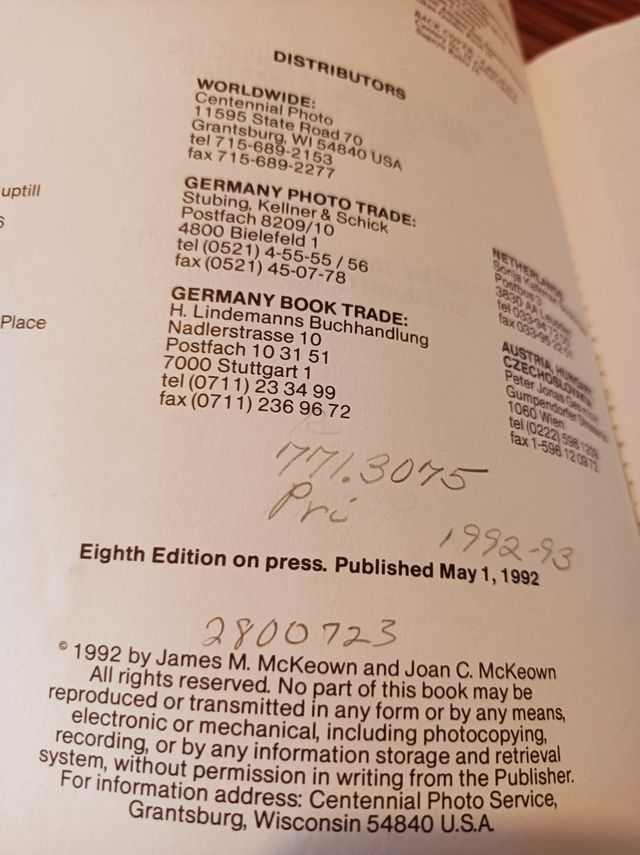 MCKEOWNS Cameras Price guide 1992