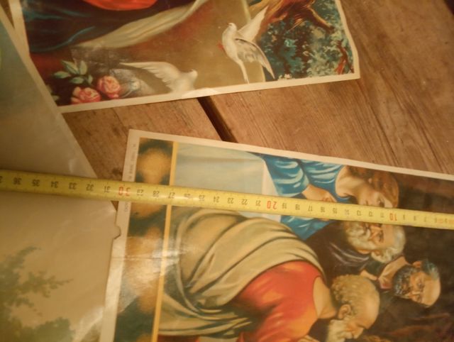 Papel antiguo religioso