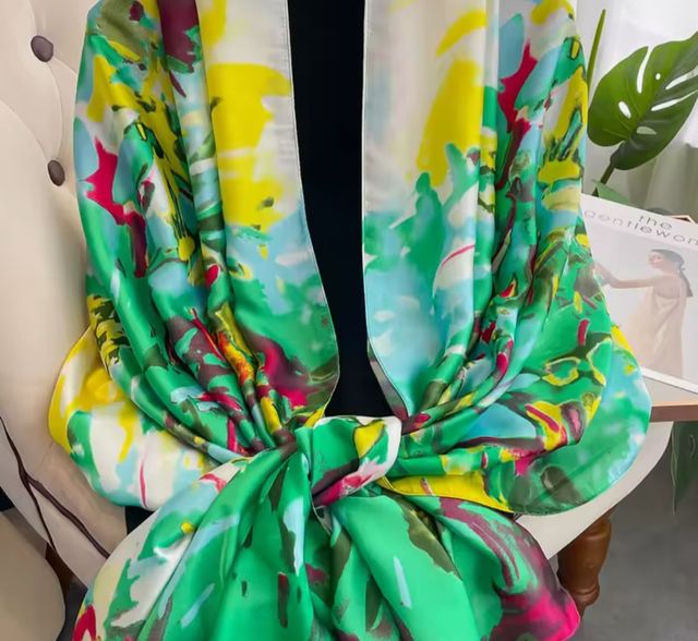 Pañuelo de tela estampada