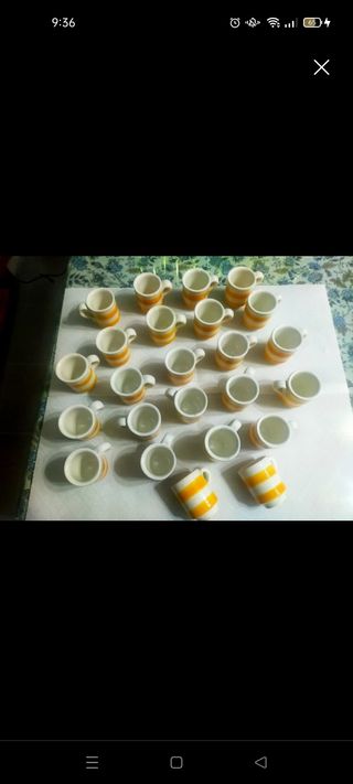 Lote de vasos,  copas y tazas de té 