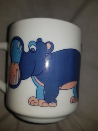 Taza arcopal hipopotamo