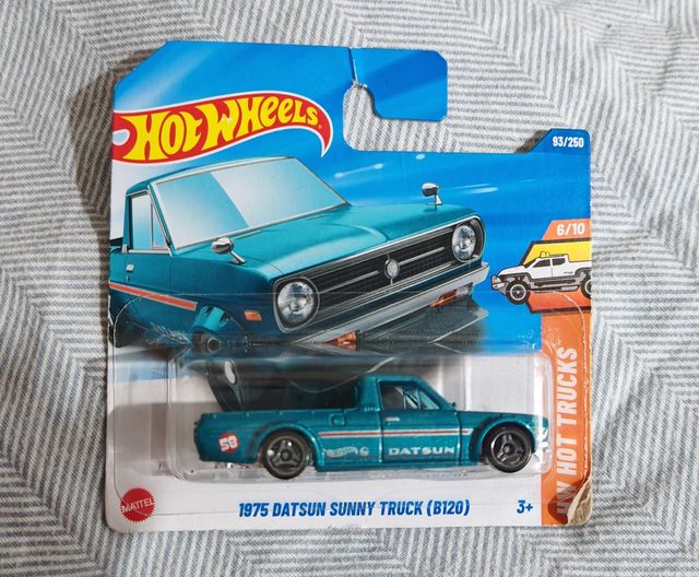 Hotweels 1975 Datsun Sunny Truck B120