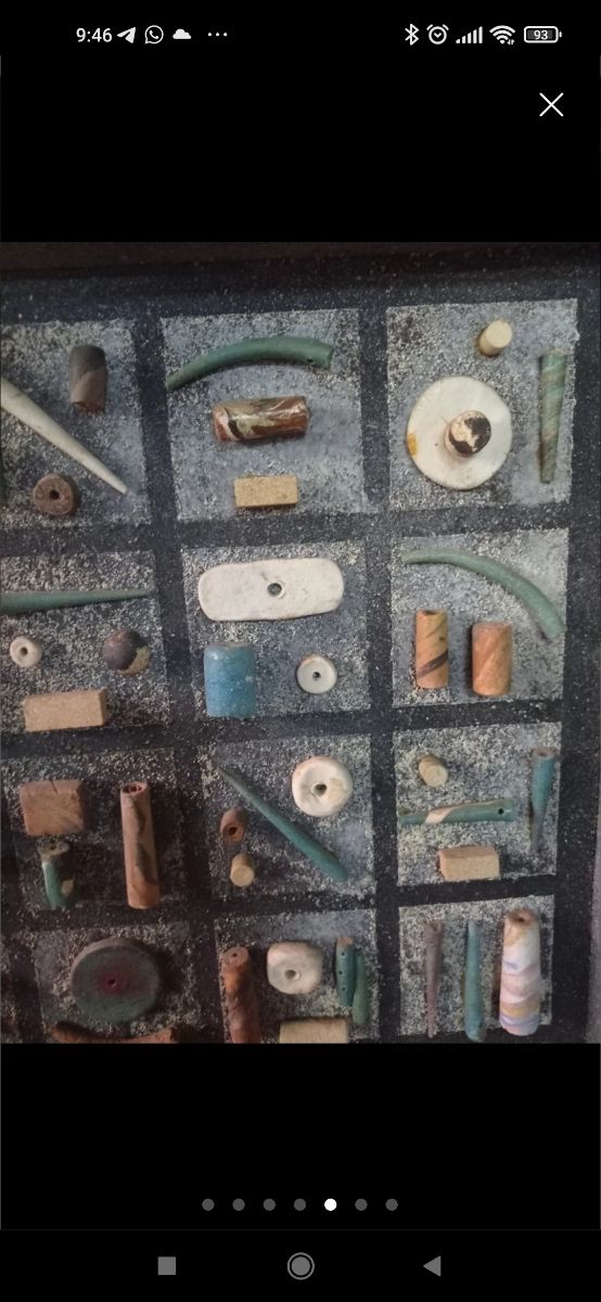 Cuadro artesania de objetos en relieve