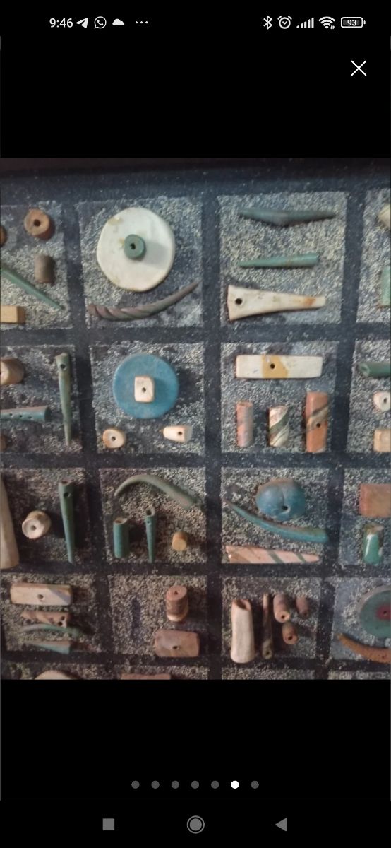 Cuadro artesania de objetos en relieve