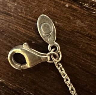 Collana e orecchini pandora 