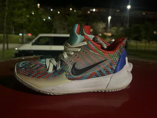 Zapatillas baloncesto kyrie exclusivas