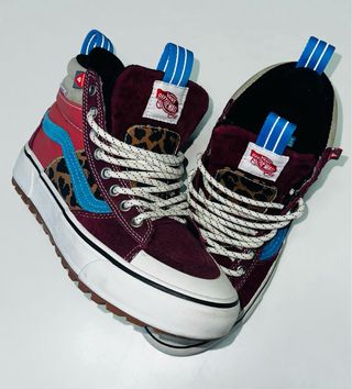 ZAPATILLAS BOTA VANS talla 37. ULTRACUSH. HIDROGUARD 