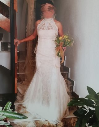 Vestido de novia y velo