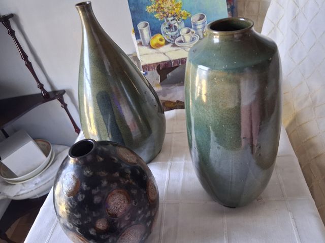 Decorazione di VASI ANTICHI IN CERAMICA SMALTATA,