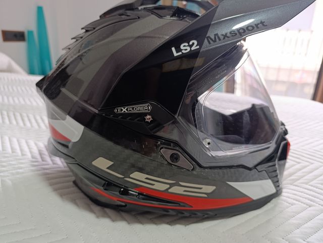 Casco Ls2 Explorer carbono.