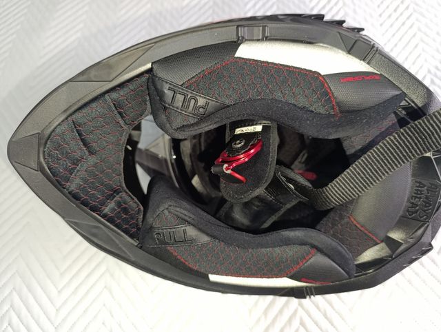 Casco Ls2 Explorer carbono.