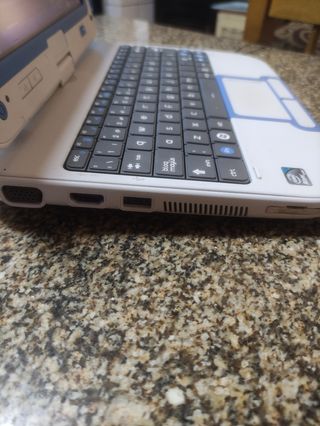 Notebook convertibile con touchscreen per la scuola, multiuso