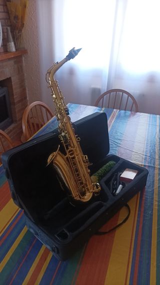 Saxofón Alto