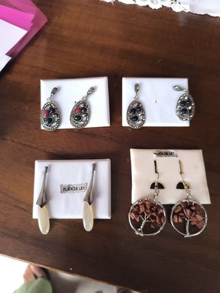 4 pendientes de plata muy bonitos