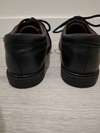 Zapatos cordones piel. Oport
