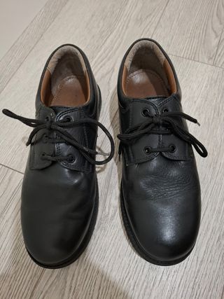 Zapatos cordones piel. Oport