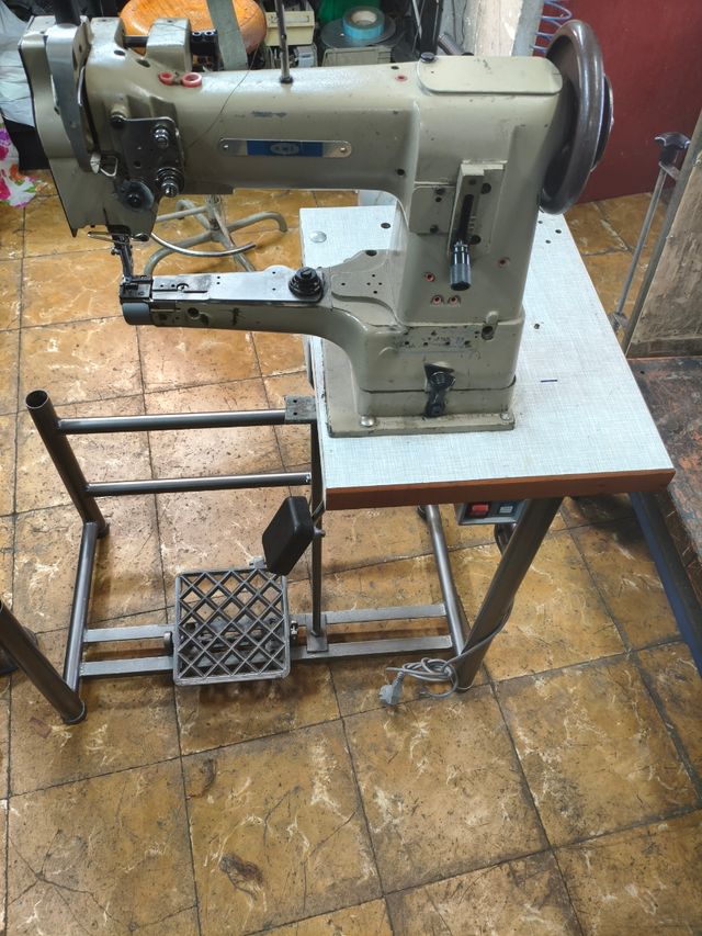 Maquina coser industrial