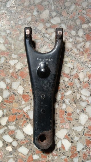 horquilla embrague cabstar bd30 30515 9x200 