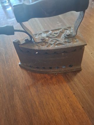 Plancha hierro antigua