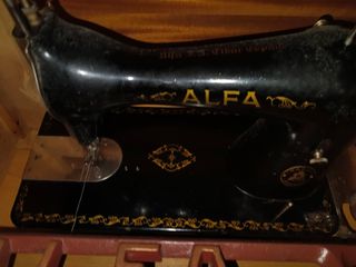 Maquina coser ALFA
