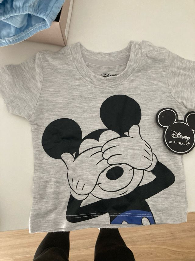 Ranitas bebé. regalo camiseta mickey mouse. 