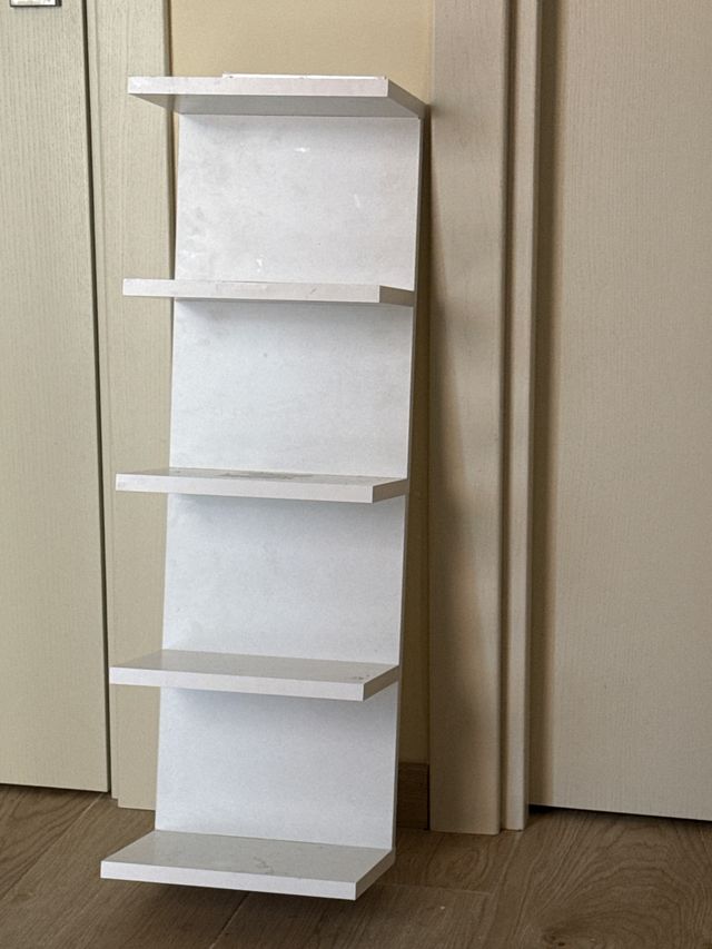 Repisa  como nueva, esta muy bonita