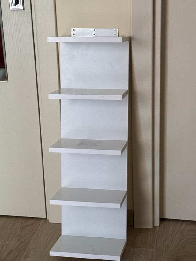 Repisa  como nueva, esta muy bonita