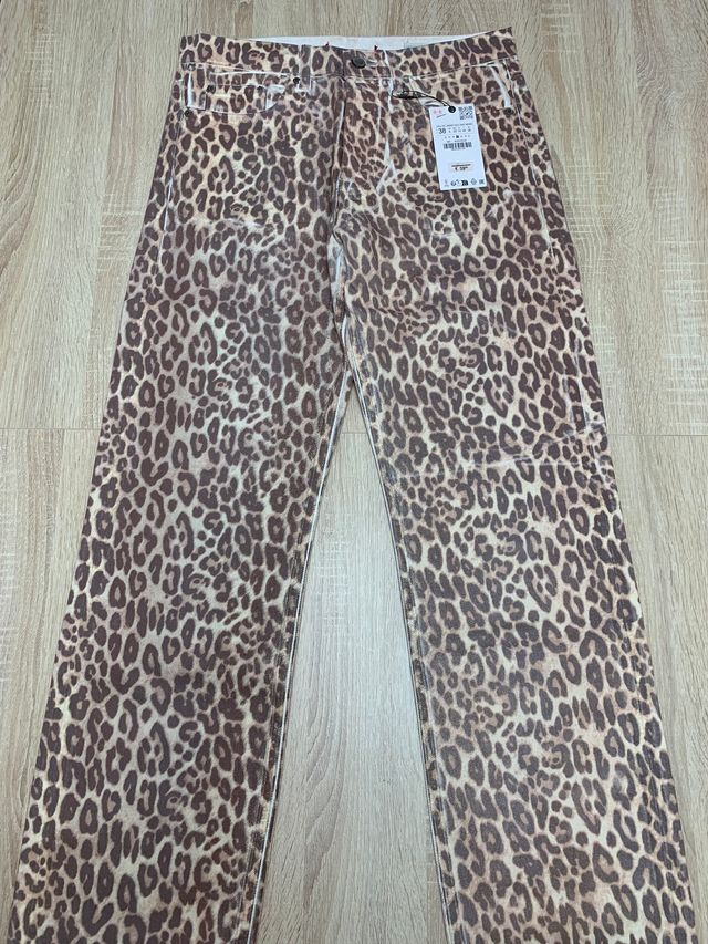 Jeans Zara recto animal print leopardo (T. 38EU)