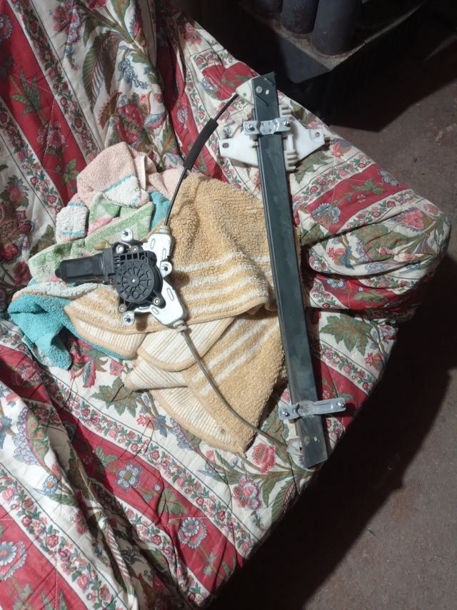 Elevalunas eléctrico Hyundai terracan