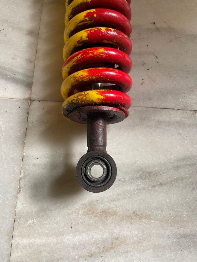 amortiguador derbi denda