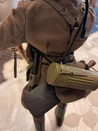 Figura 1:6 Dragon África Korps custom MG-42 
