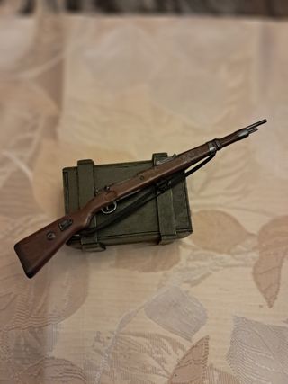 Figura 1:6 Dragon África Korps custom MG-42 