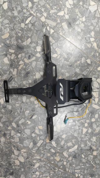 Piezas carbono Yamaha r1 2020/2024