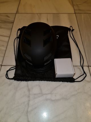 Casco para patinete.