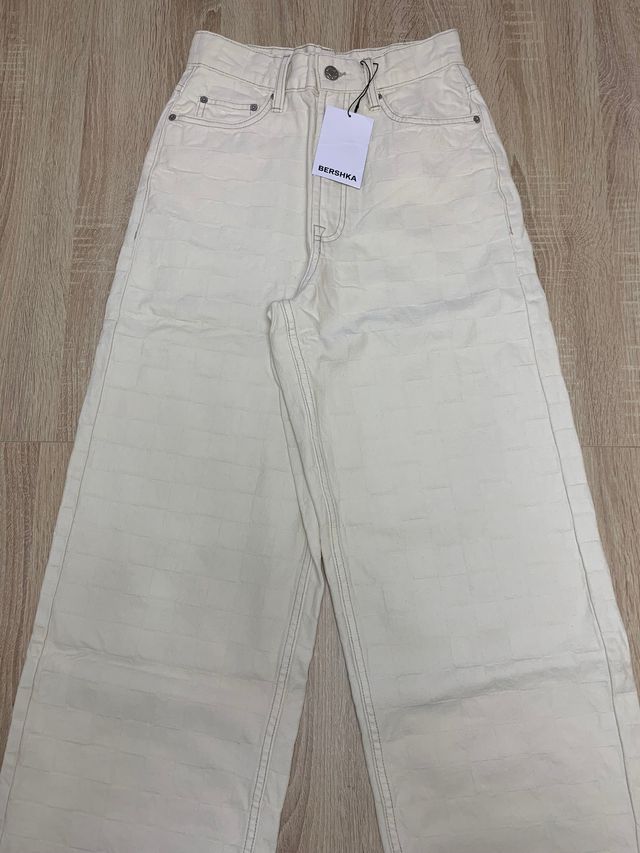 Pantalon Bershka baggy jaqcuard beige (T. 34EU)
