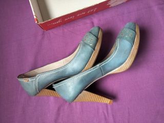 ZAPATOS MUJER DE TACÓN AZUL XTI