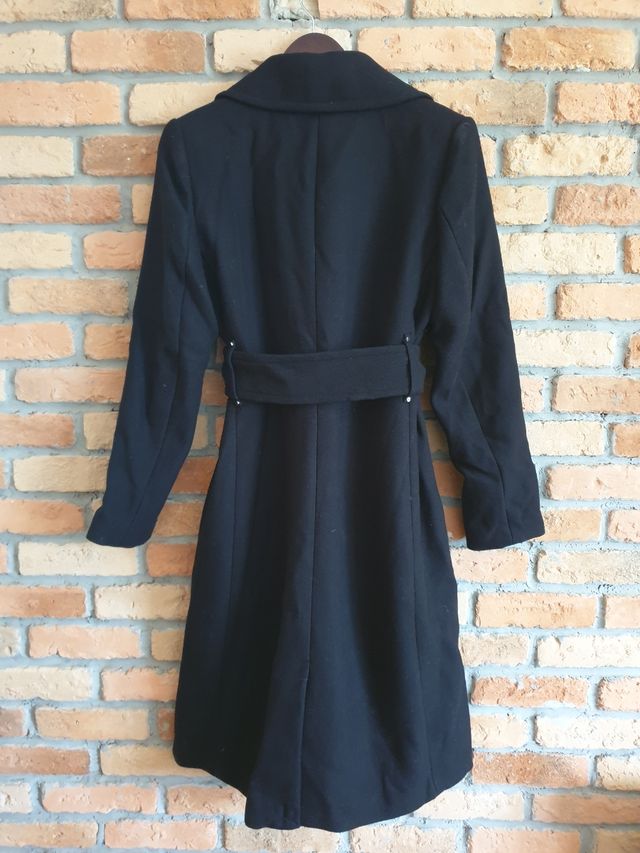 Abrigo cruzado con lana