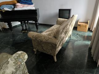 Sofas tresillo modernista. Antigüedad. Urge vender