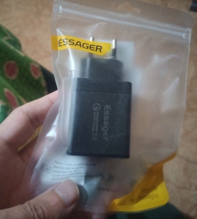 CARGADOR  TELÉFONO 3 PUERTOS USB CARGA RAPIDA 30W