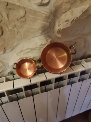 Lote de dos calderos El grande 16cm El pequeño 10c