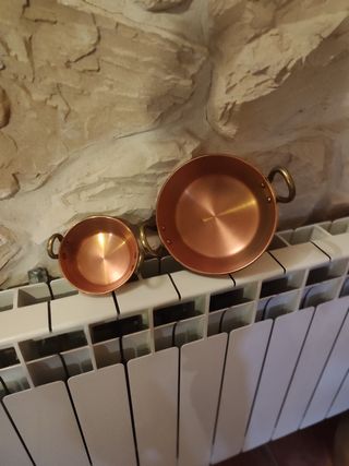 Lote de dos calderos El grande 16cm El pequeño 10c