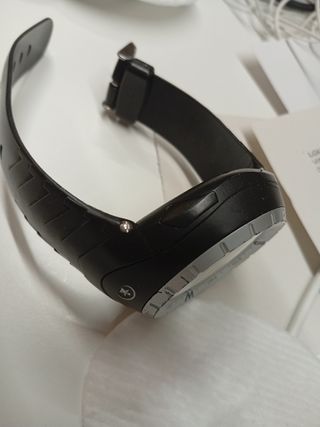 Reloj con barómetro y temperatura.