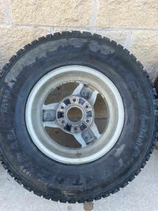 Ruedas todoterreno 235/75 R 15