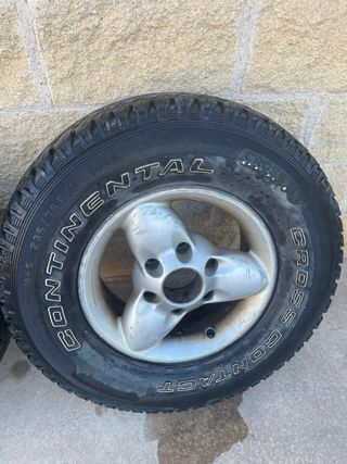 Ruedas todoterreno 235/75 R 15