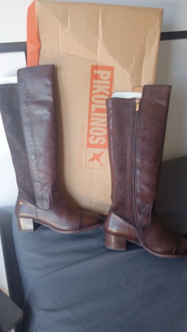 Botas altas pikolinos