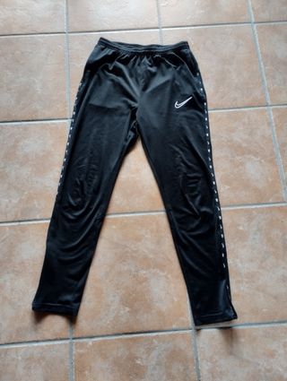 Pantalón chándal Nike ,XL niño